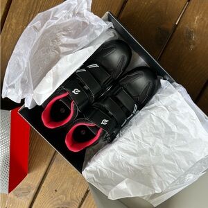 NWT Men’s Peloton Size 43 Cycling Shoes